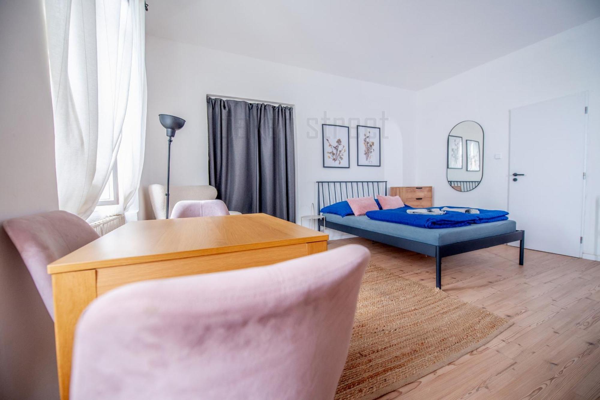 Cozy Apartment Close To Palmovka Prague Luaran gambar