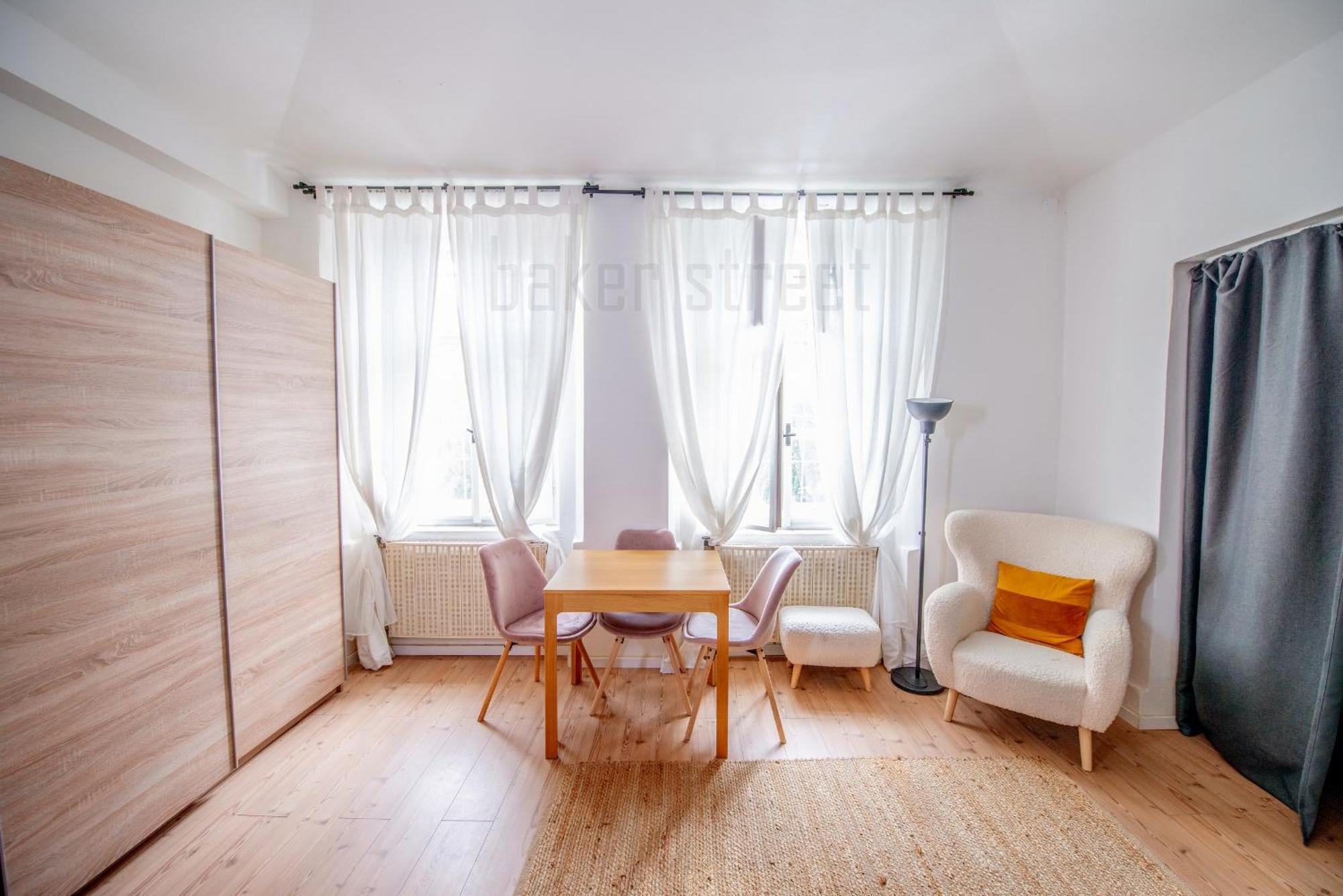 Cozy Apartment Close To Palmovka Prague Luaran gambar